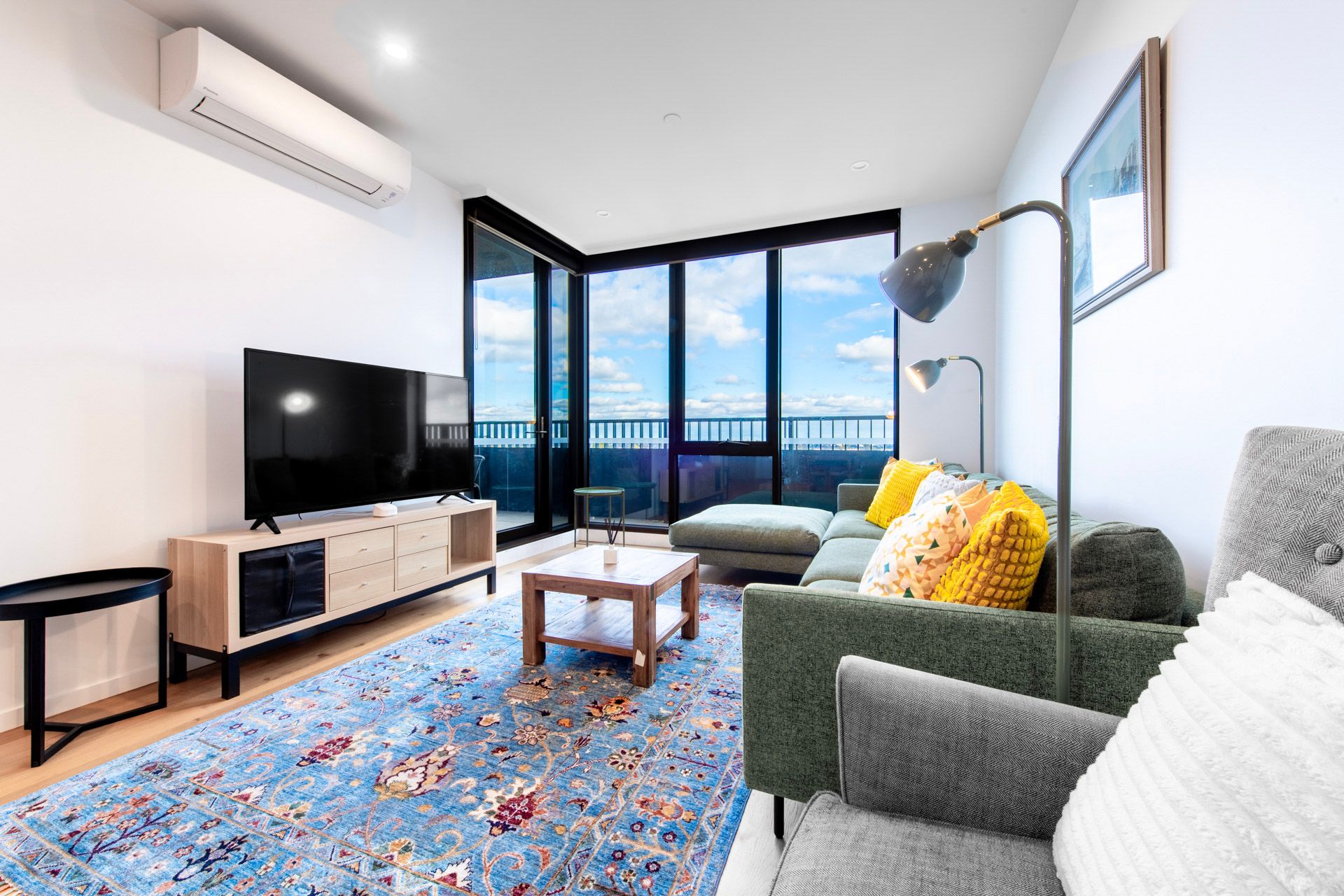 Elevated Escape | 2BR w Gym & Rooftop Spa - AirKeeper